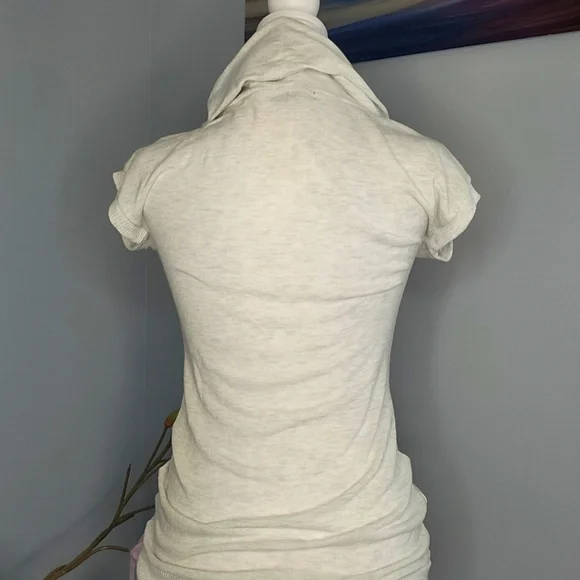 Women's Top - Picture 6 of 7